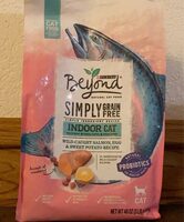 Beyond Natural Cat Food - Product - en