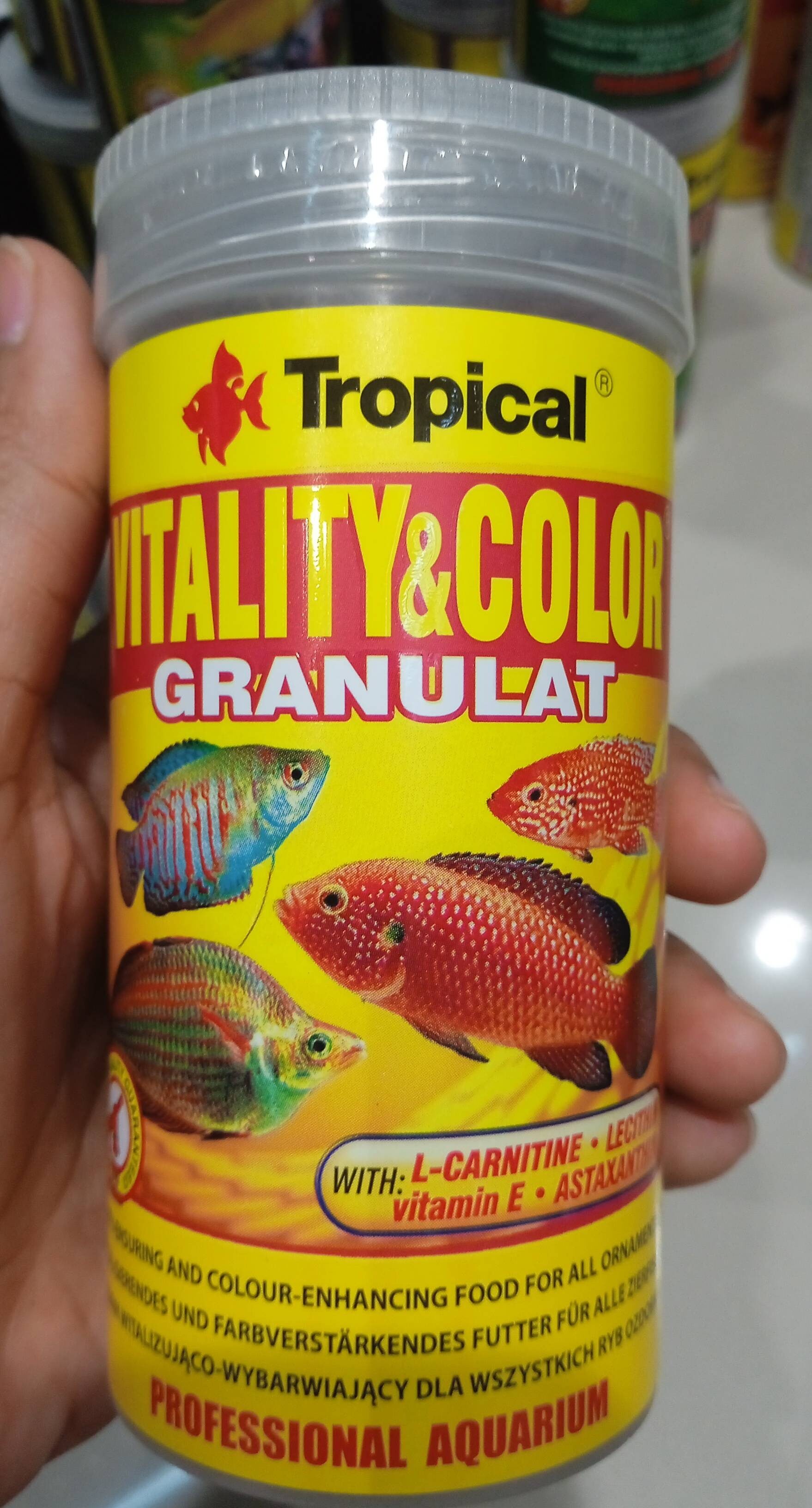 Fish food vital itu color granulat - Product - id