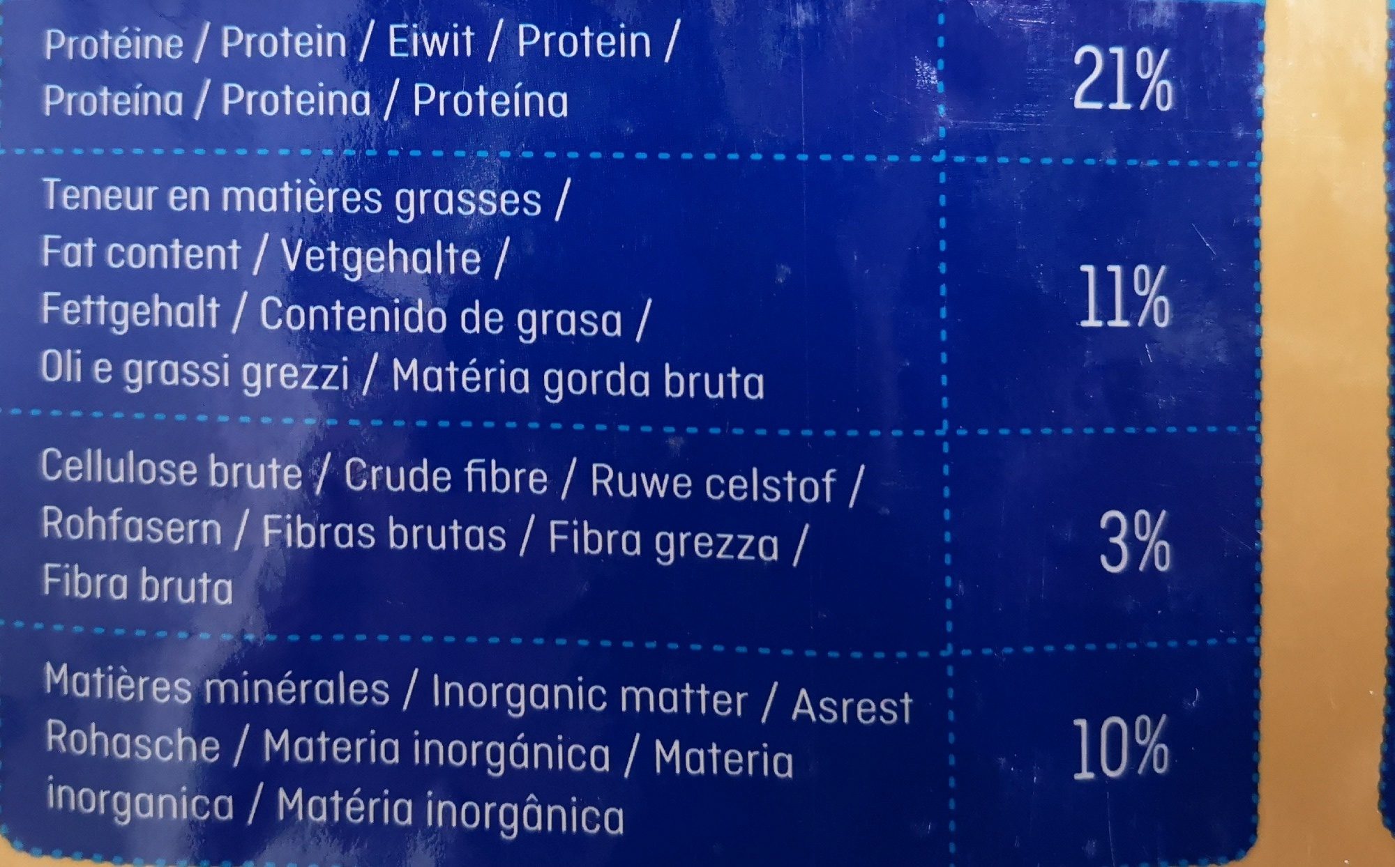 Brekkies Adulte, à la volaille - Nutrition facts - fr