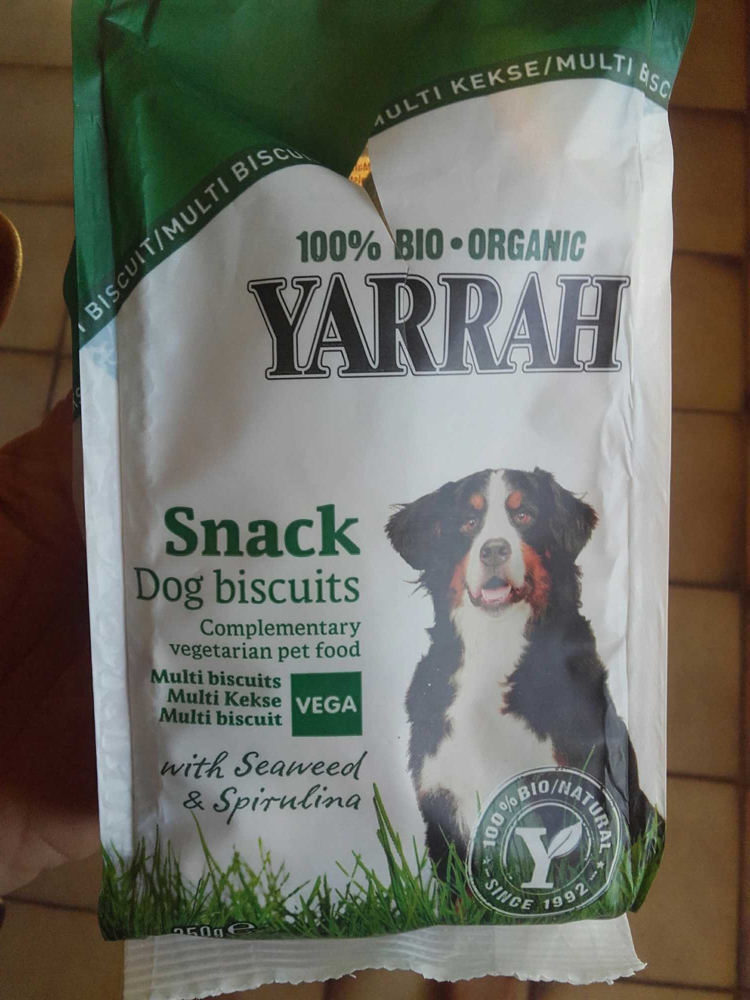 Snack dog biscuits - Product - fr