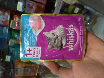 whiskas pouch with ocean fish 80 gr - Product - so